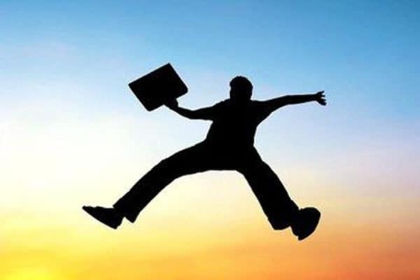 Silueta negra en el cielo. Circuito de la recompensa II