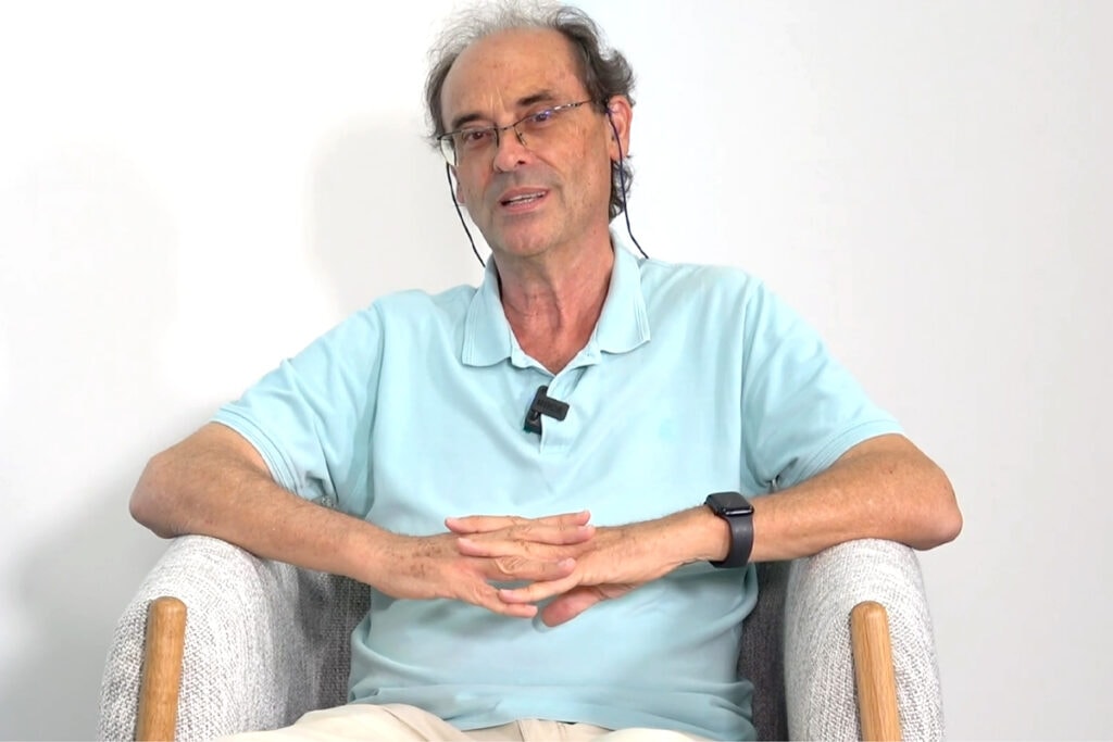 Entrevista a Salvador Miret hablando sobre Claves de la Biología Cuántica en Medicina y Ciencia